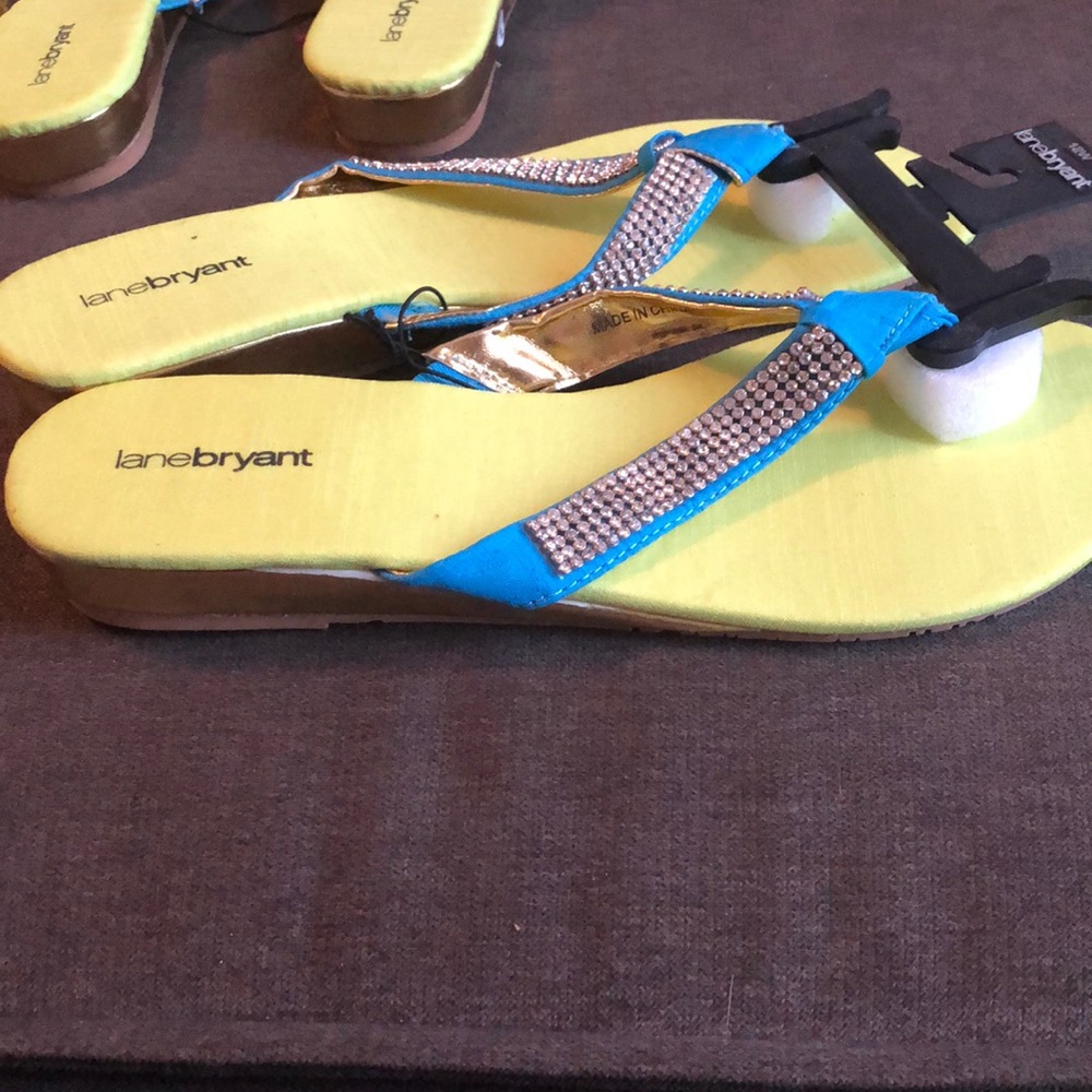 Flip flops - Picture 2 of 3